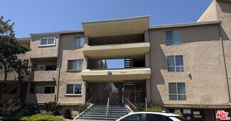 Building Photo - 10757 Hortense St