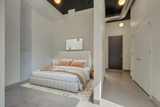 Interior Photo - Cloud on Fifth