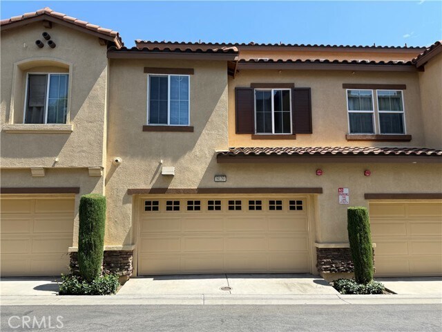 Foto principal - 8039 City View Pl