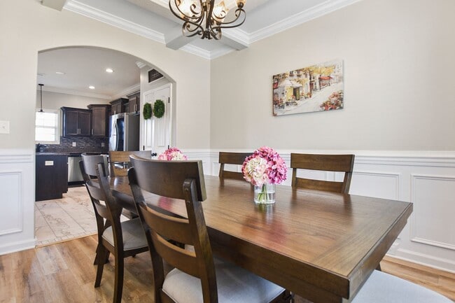 Foto del edificio - Pet Friendly Four Bedroom!