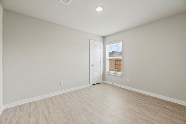 Foto del edificio - 21670 Sandy Dune Dr