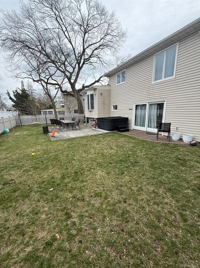 Foto del edificio - 23 Geoffrey Ln