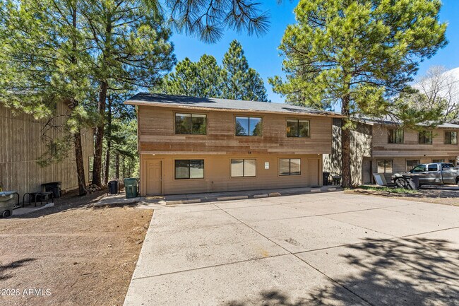 Building Photo - 118 E Paseo del Rio