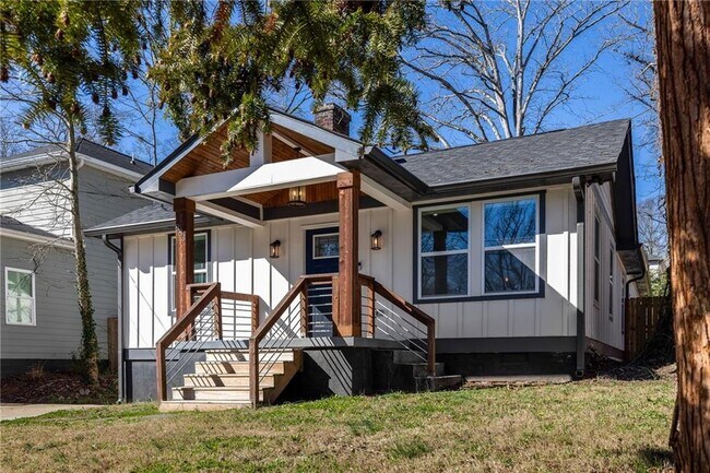 Foto del edificio - 883 Gaston St SW