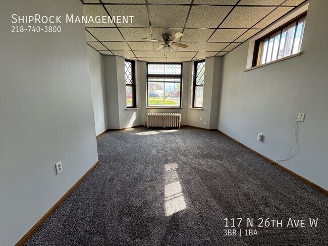 Building Photo - 117 N 26th Ave W