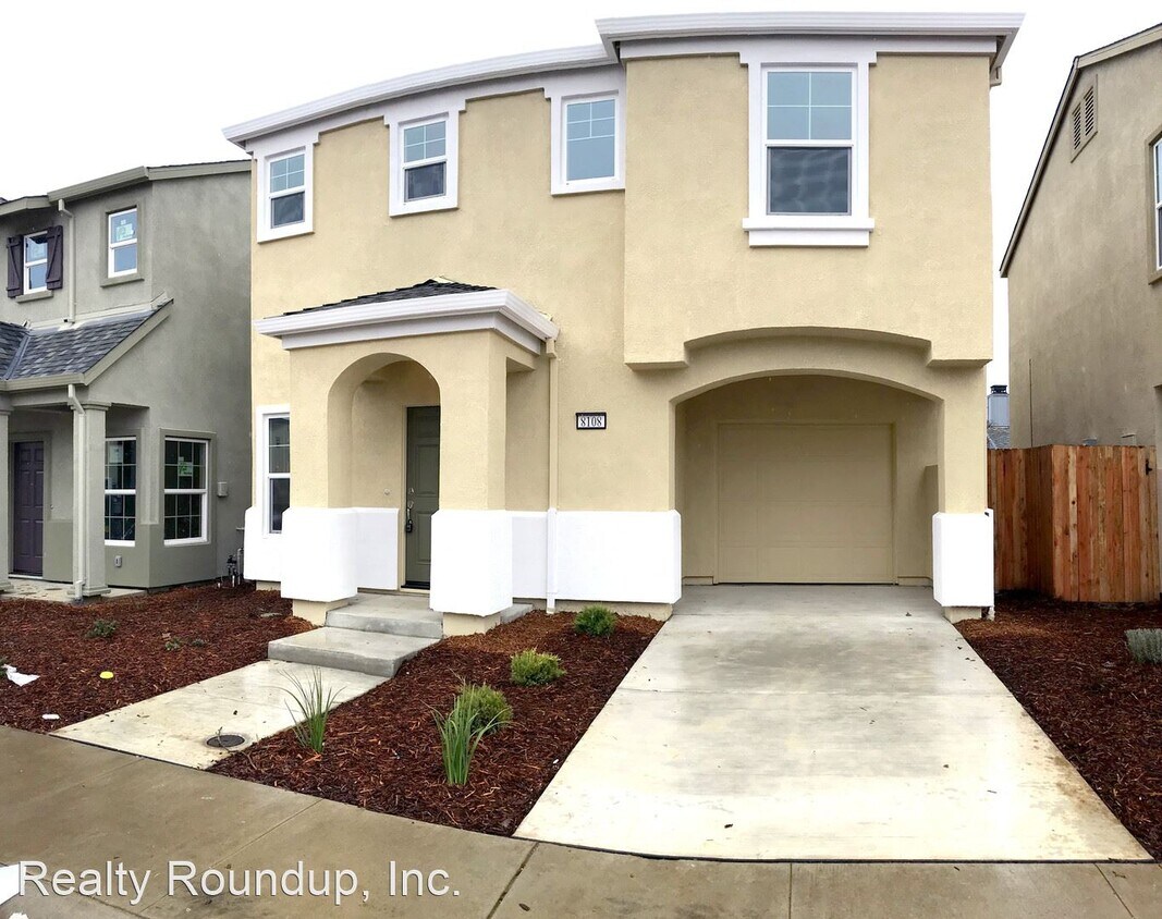 Primary Photo - 3 br, 2.5 bath House - 8108 Creeping Willo...