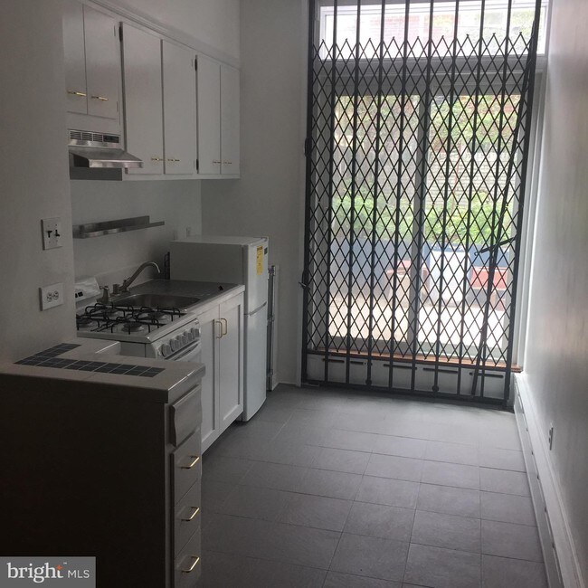 Foto del edificio - 308 S 16th St
