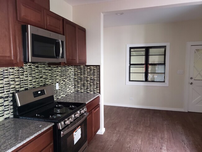 Foto del edificio - 3 Bedroom 2 bathroom Home Remodeled in 2019