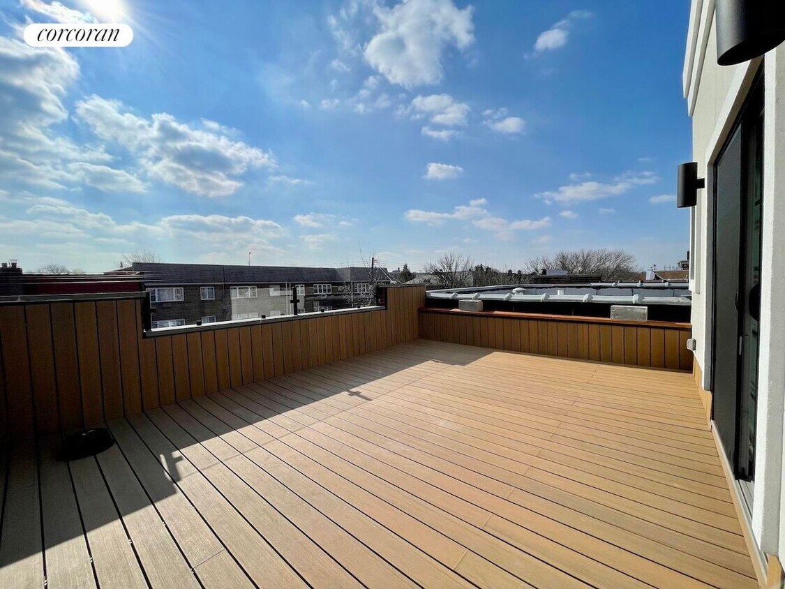 Foto principal - 21-22-22 42nd St