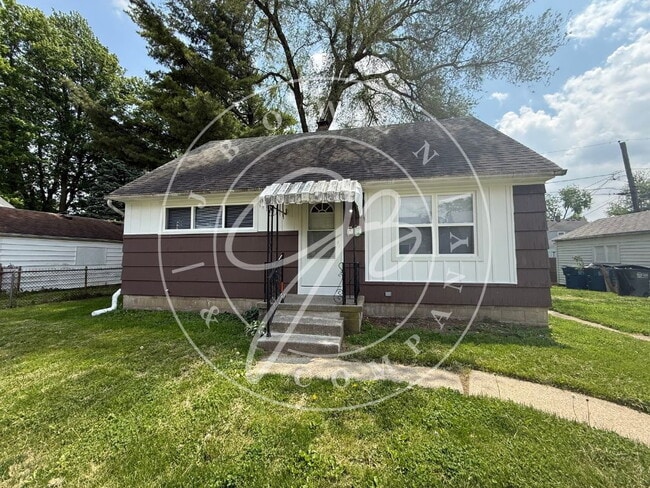Building Photo - 817 Annabelle Dr
