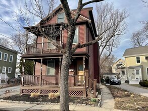 Building Photo - 54 Lewis Ave