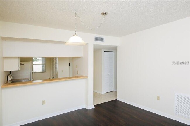 Building Photo - 437 Cerromar Ln