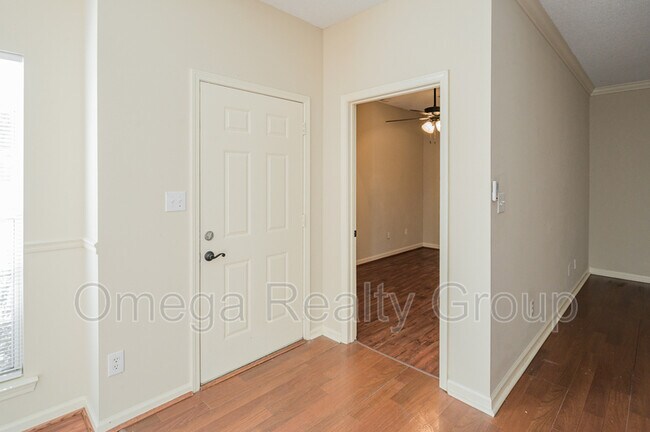 Building Photo - 5314 Austin St