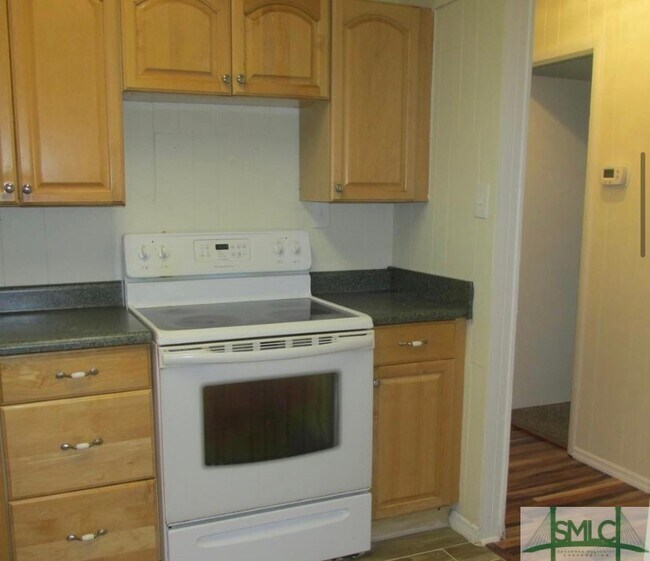 Foto del edificio - 1513 Cloverdale Dr