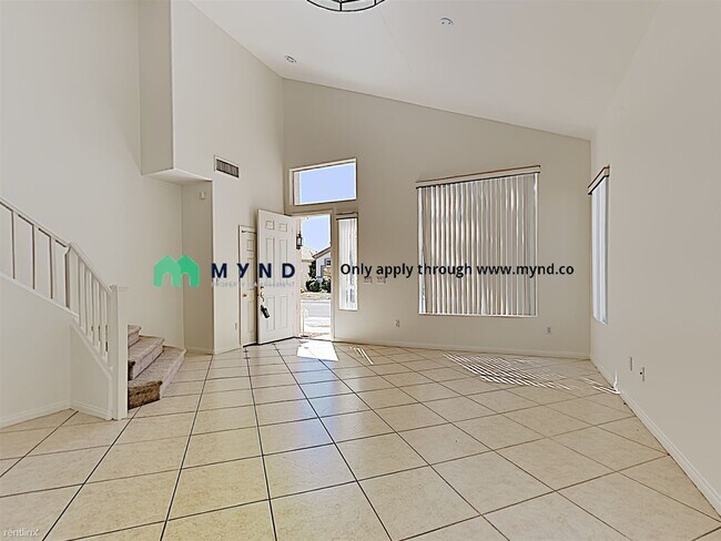 Foto del edificio - 3 br, 3 bath House - 250 Tayman Park Ave