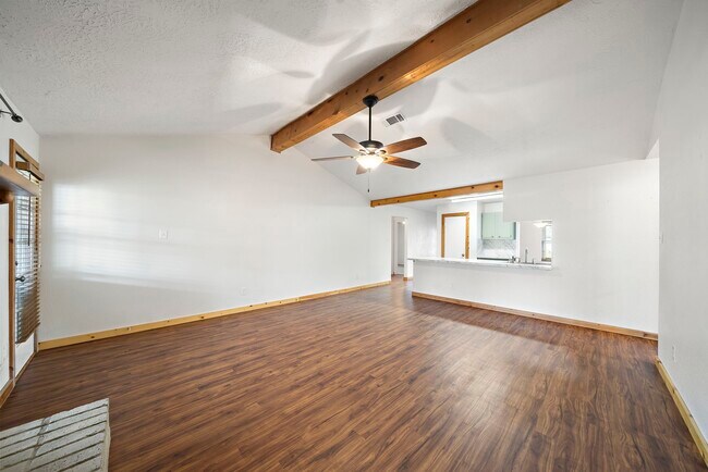 Building Photo - 10011 Blue Bird St