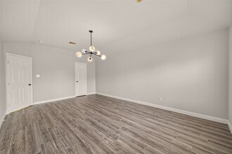 Building Photo - 12819 Wisteria Park Dr