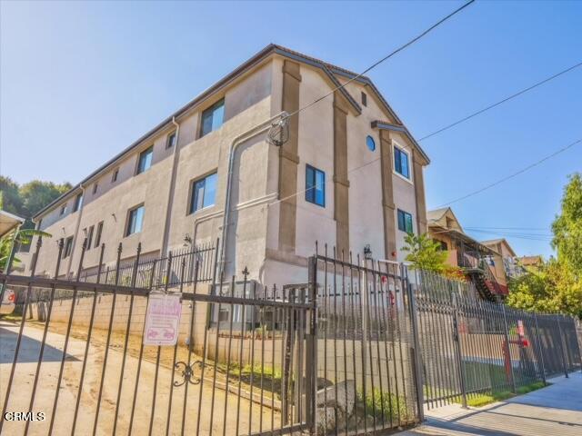 Building Photo - 230 N Westlake Ave
