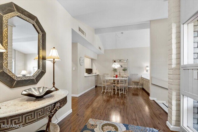 Foto del edificio - 4525 N 66th St