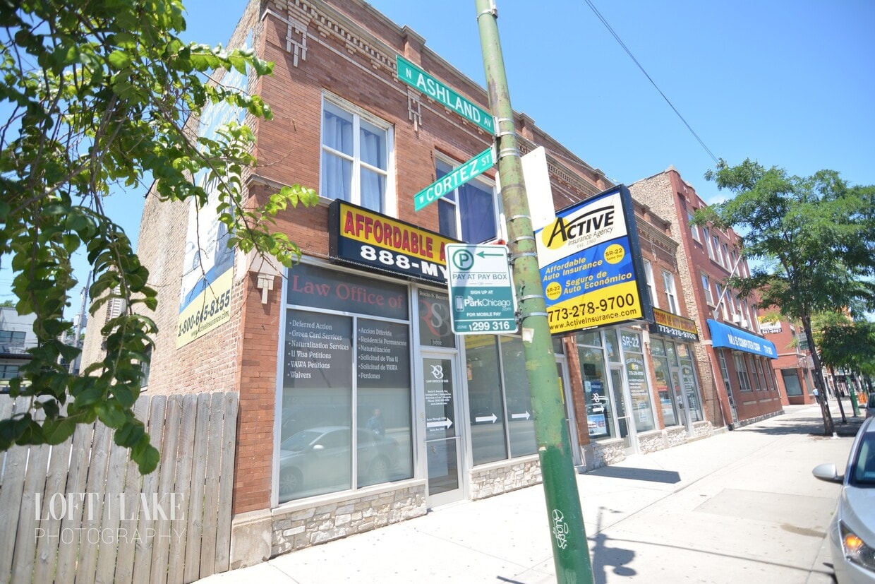 Primary Photo - 1034 N Ashland Ave