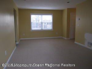 Building Photo - 98 Beachway Ave