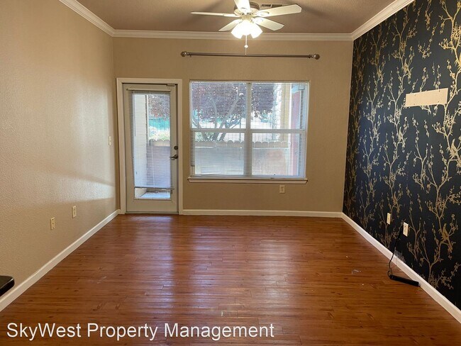 Foto del edificio - 2 br, 2 bath House - 8434 Walerga Rd Apt 115