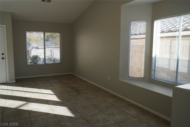 Foto del edificio - 131 Newburg Ave