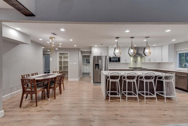 Foto del edificio - 13814 Trailville Dr