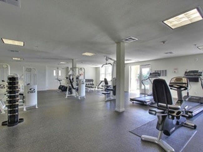Building Photo - Beautiful 2bd Condo In Gated Community With Pool, Gym, and In-unit Laundry!