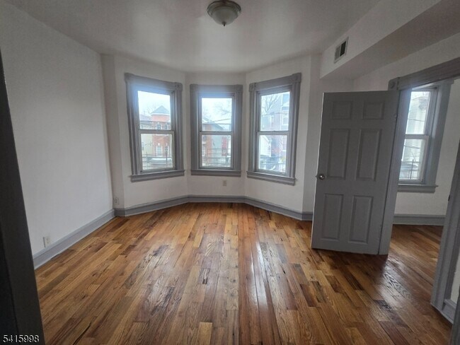 Foto del edificio - 102 South St