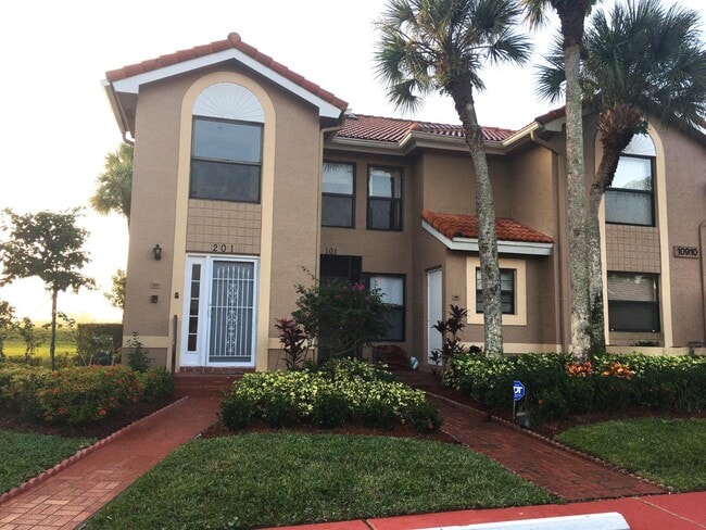 Foto del edificio - 10910 Lakemore Ln