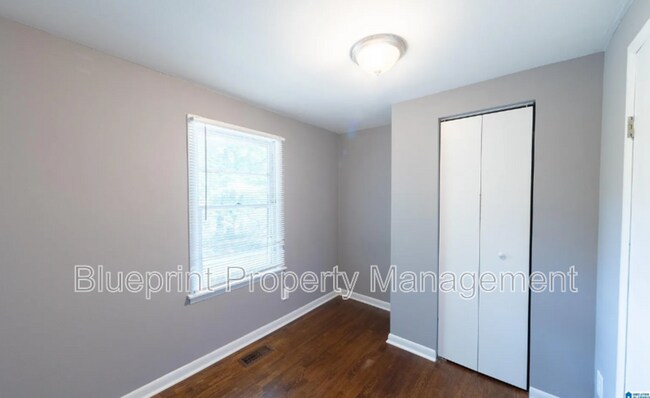 Foto del edificio - 2242 3rd Ave S