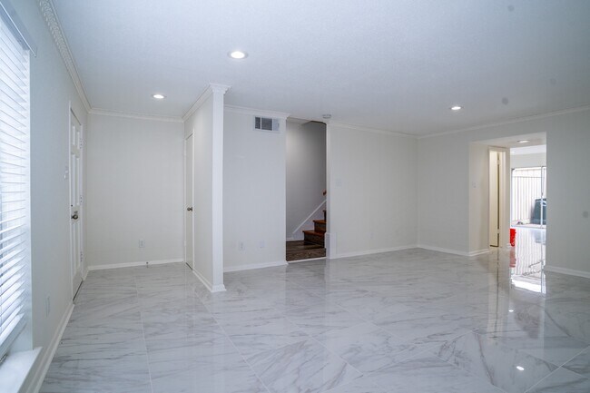 Foto del edificio - 6404 Olympia Dr