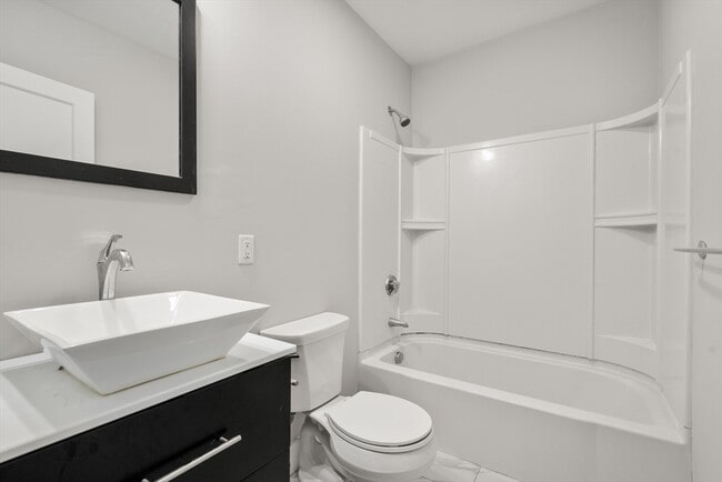 Building Photo - 543 Dorchester Ave