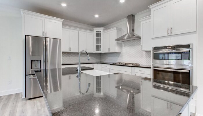 Primary Photo - Available Now - Beautiful Open Floorplan 3...