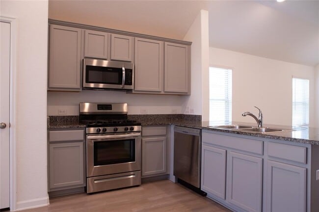 Building Photo - 3426 Avary River Ln