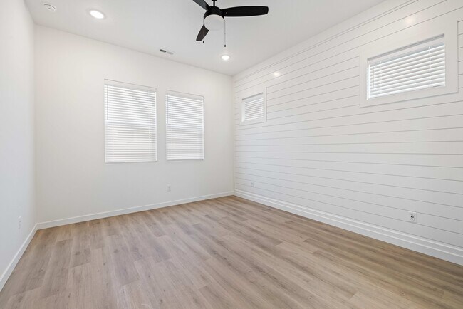 Building Photo - 4209 Saylor Ln