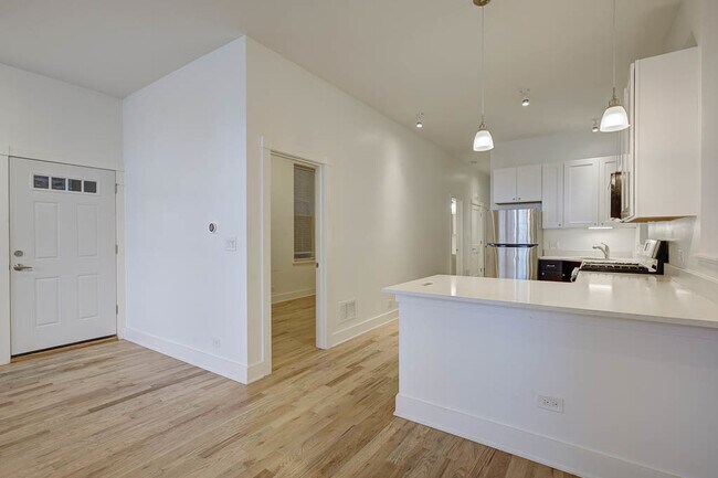 Foto del edificio - 1823 W 17th St