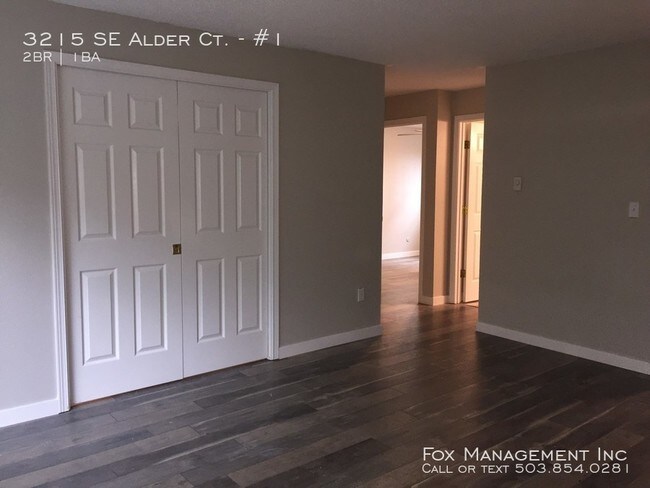 Foto del edificio - 3215 SE Alder Ct