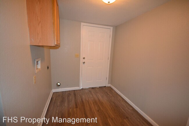 Building Photo - 3 br, 1 bath House - 2037 N Jefferson Ave