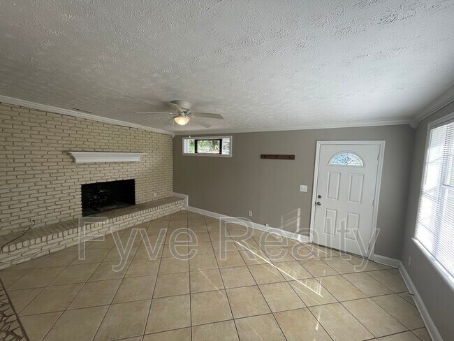 Foto del edificio - 10447 Greenhaven Dr