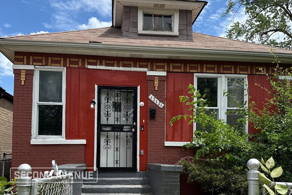 Foto principal - 12121 S State St
