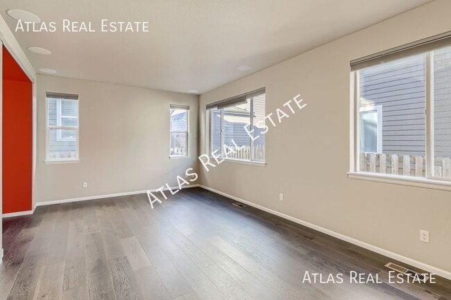 Foto del edificio - Beautiful 3 bed 3 bath home in South Parker!