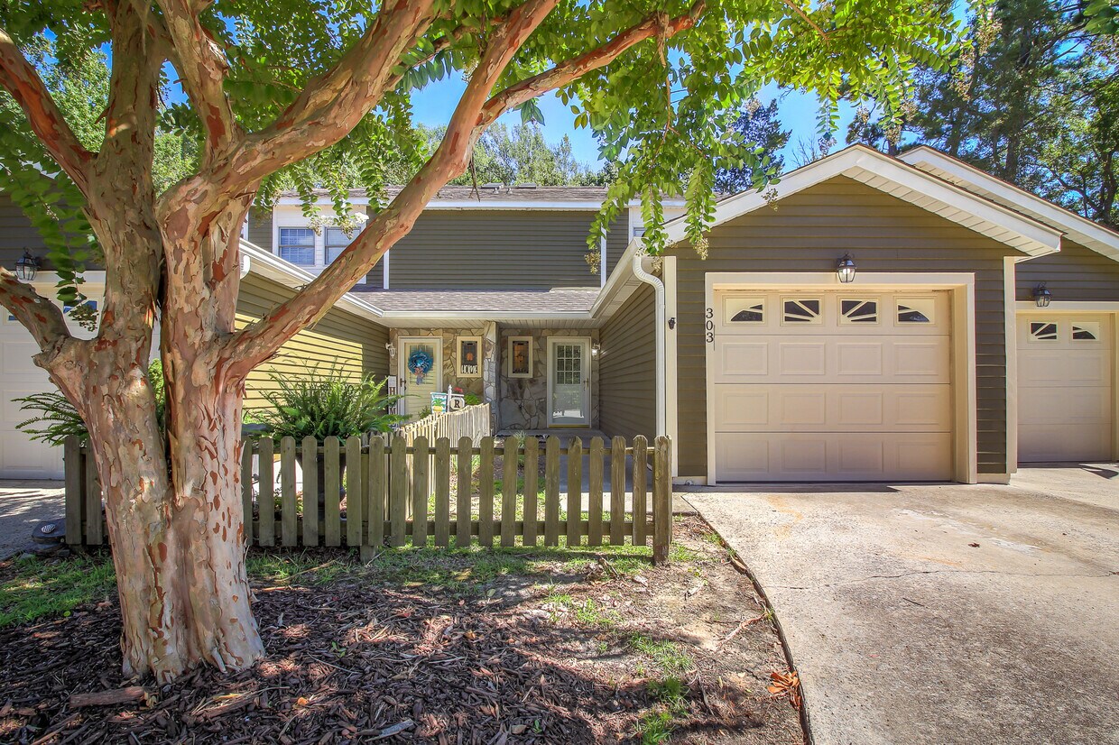 Foto principal - 303 Cedarwood Village