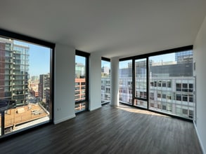 Building Photo - 144 N Aberdeen St