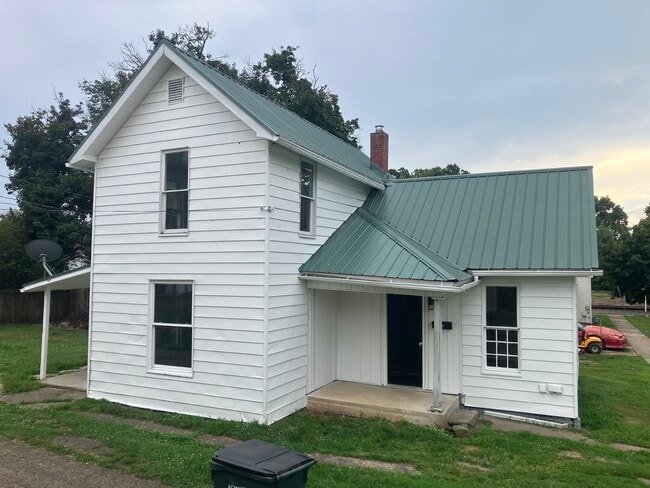 Building Photo - 515 Vine St