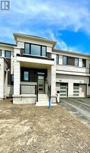 Building Photo - 28 Vinewood Cres