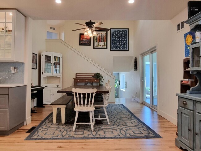 Foto del edificio - 205 Princeton Rd