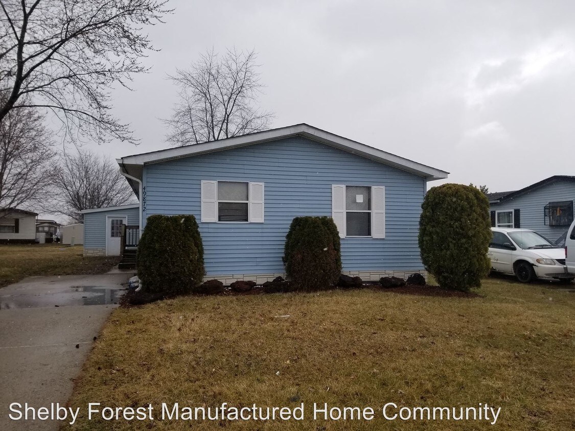 Primary Photo - 13955 Bronte Dr N