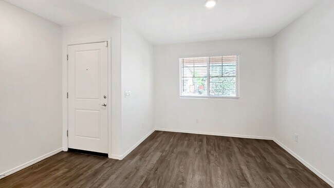 Foto del edificio - Gorgeous 4 year old home!